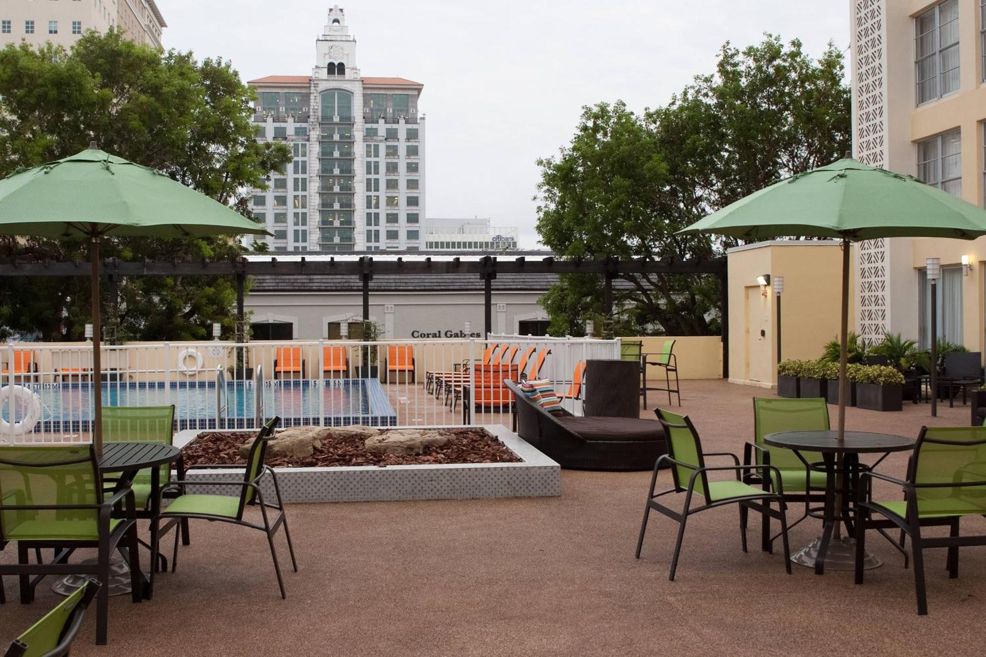 Hotel Courtyard Miami Coral Gables Exteriér fotografie